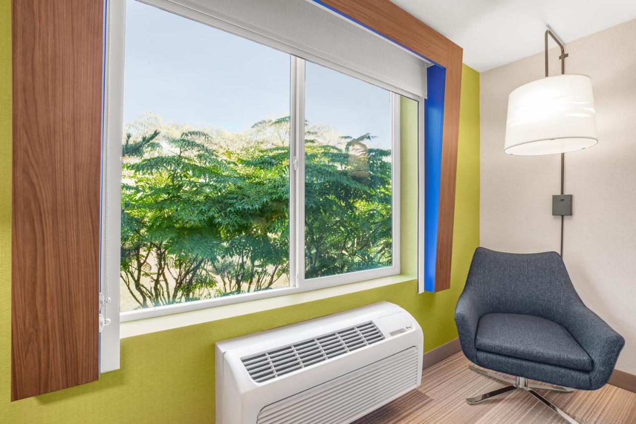 Holiday Inn Express & Suites Tacoma By Ihg Ngoại thất bức ảnh