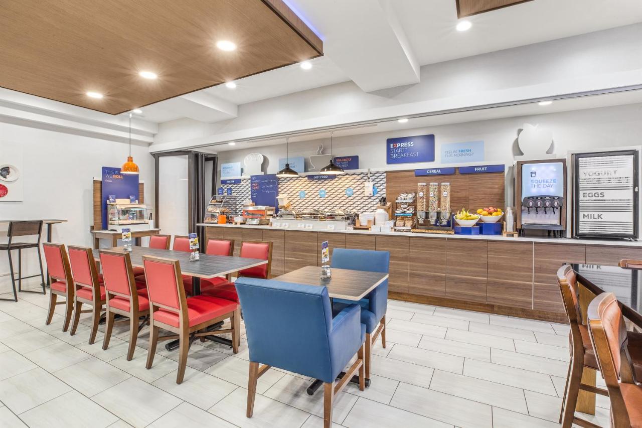 Holiday Inn Express & Suites Tacoma By Ihg Ngoại thất bức ảnh
